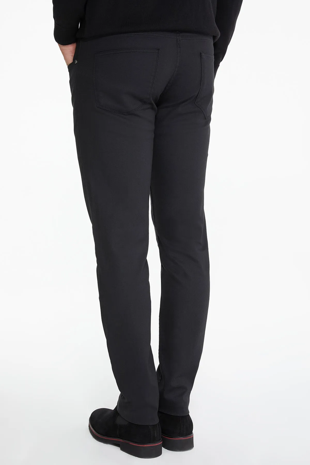 Dynamic Fit 5 Pocket Low Waist Cotton Black Denim