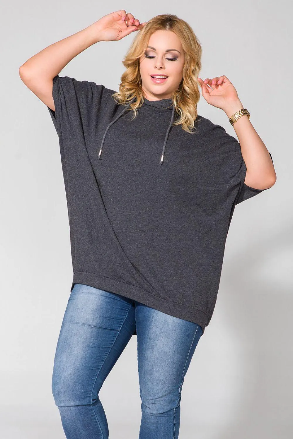 Effortlessly Chic Oversized Blouse in Cozy Cotton-Poly Blend