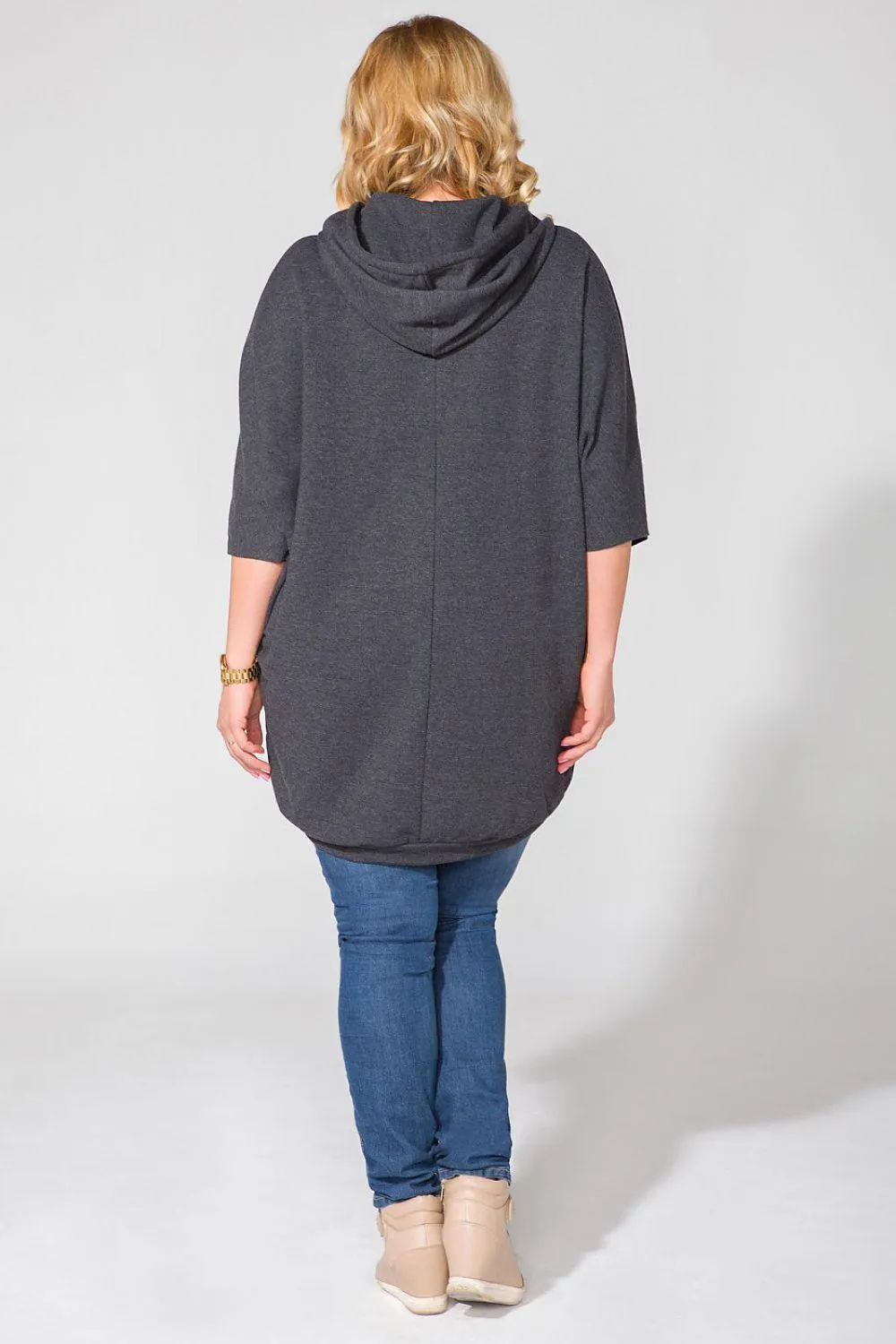 Effortlessly Chic Oversized Blouse in Cozy Cotton-Poly Blend